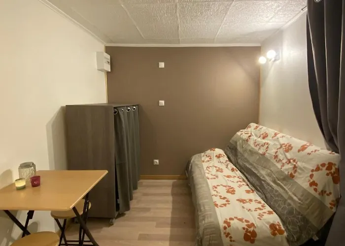 Apartment Near Train Station